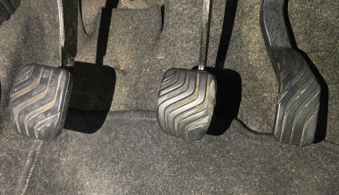 2016 Datsun Redi Go T, Petrol, Manual, 37,488 km, Pedals