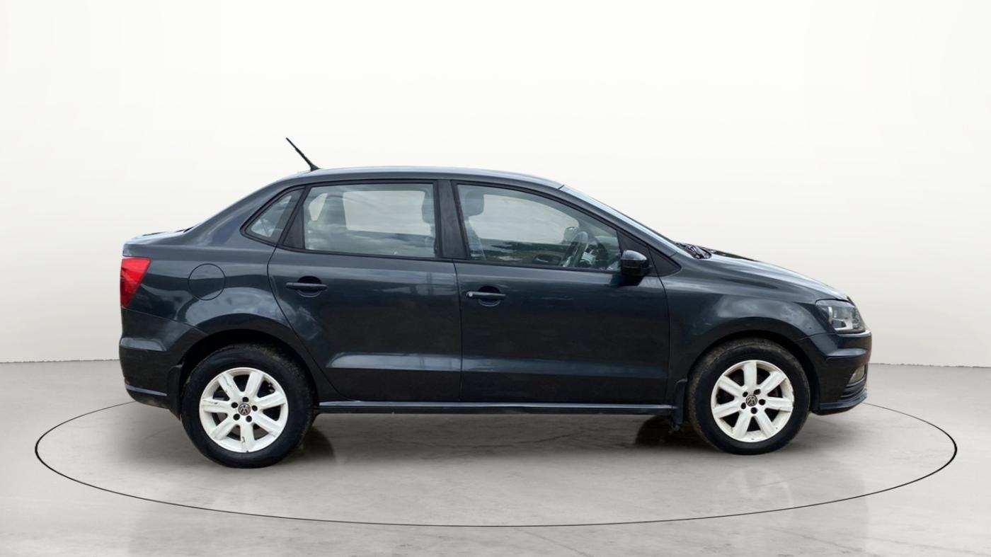 2016 Volkswagen Ameo COMFORTLINE 1.5L, Diesel, Manual, 95,627 km, Right Side View