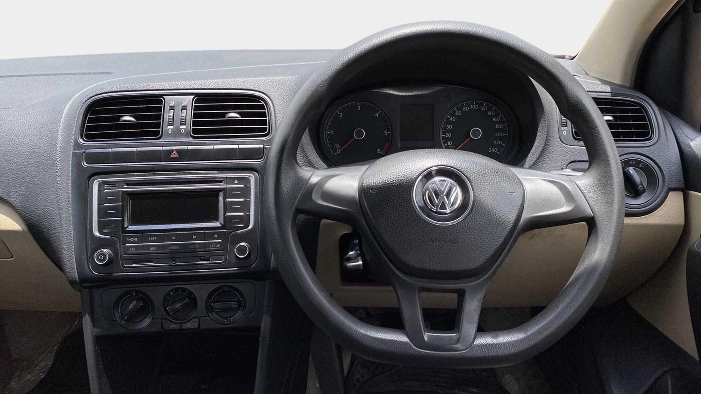 2016 Volkswagen Ameo COMFORTLINE 1.5L, Diesel, Manual, 95,627 km, Steering Wheel Close Up