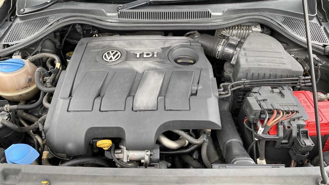 2016 Volkswagen Ameo COMFORTLINE 1.5L, Diesel, Manual, 95,627 km, Open Bonet