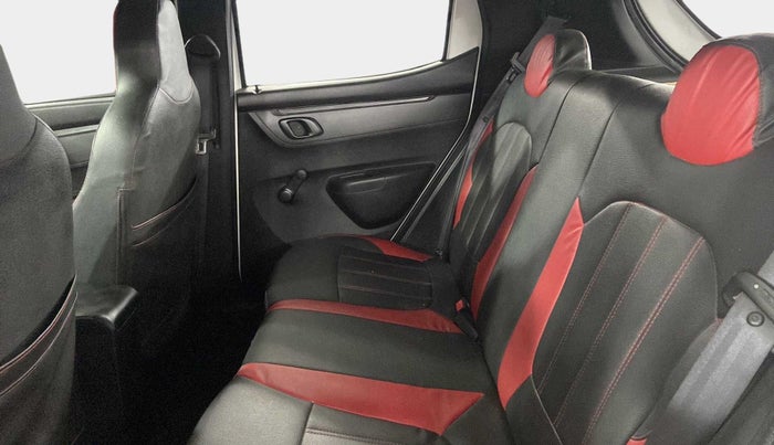 2018 Renault Kwid RXL, Petrol, Manual, 21,400 km, Right Side Rear Door Cabin