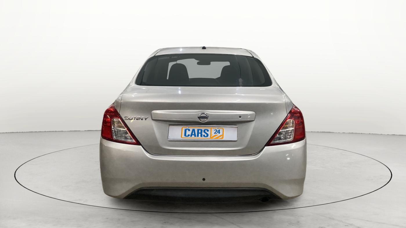 2017 Nissan Sunny XE D, Diesel, Manual, 1,21,958 km, Back/Rear