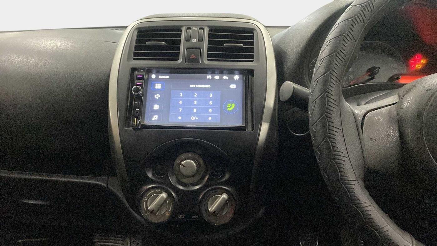 2017 Nissan Sunny XE D, Diesel, Manual, 1,21,958 km, Infotainment System