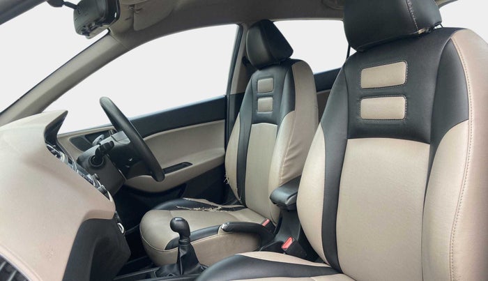 2017 Hyundai Elite i20 SPORTZ 1.2, Petrol, Manual, 77,593 km, Right Side Front Door Cabin