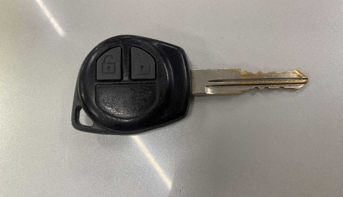 2013 Maruti Swift VDI, Diesel, Manual, 90,533 km, Key Close Up