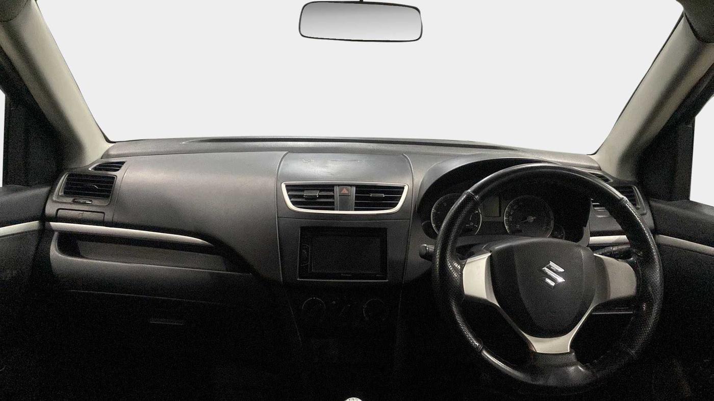 2013 Maruti Swift VDI, Diesel, Manual, 90,533 km, Dashboard