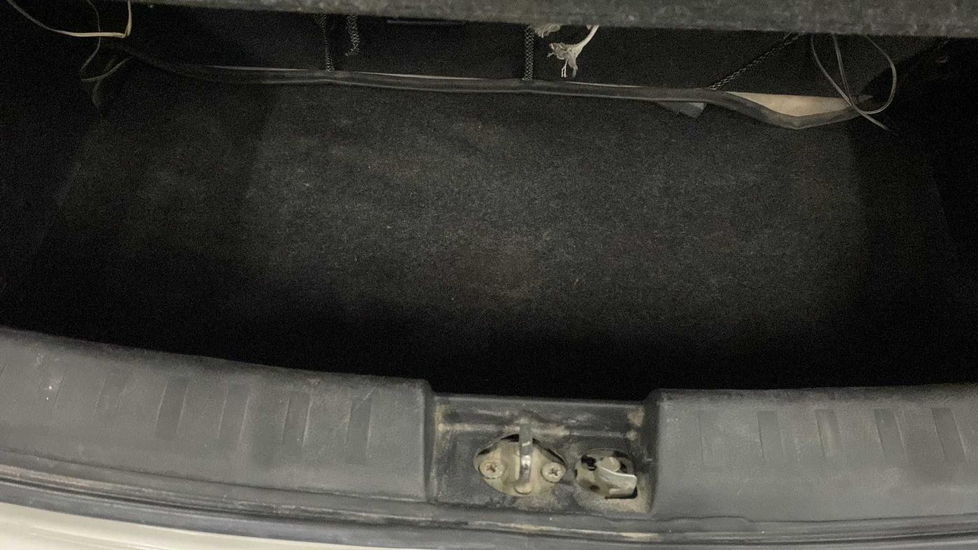2013 Maruti Swift VDI, Diesel, Manual, 90,533 km, Boot Inside
