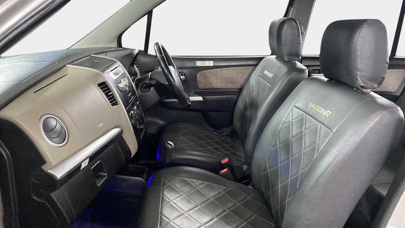 2016 Maruti Wagon R 1.0 VXI AMT, Petrol, Automatic, 33,986 km, Right Side Front Door Cabin