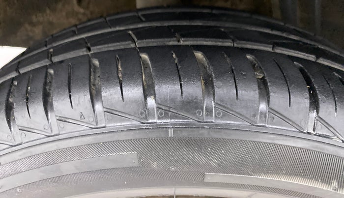 2019 Renault Kwid 1.0 CLIMBER OPT, Petrol, Manual, 24,427 km, Right Rear Tyre Tread