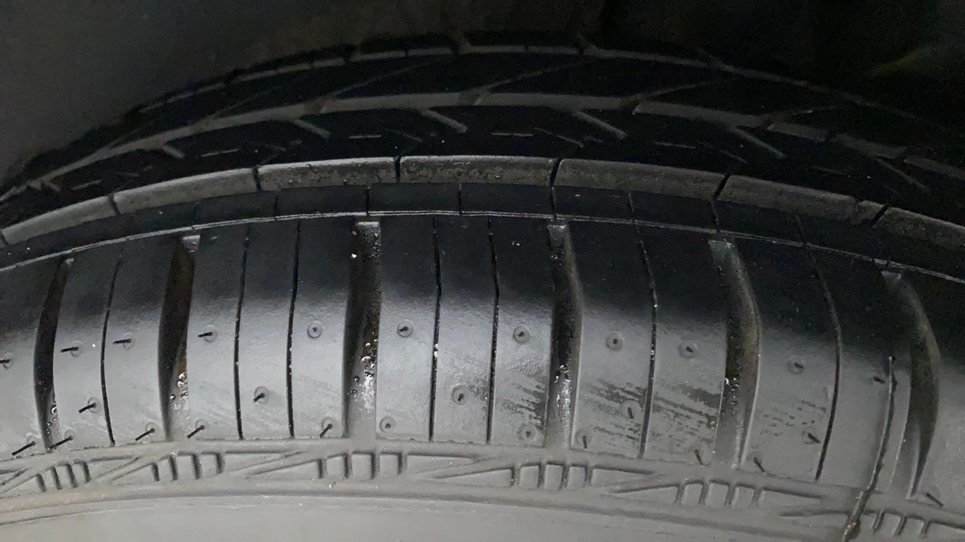 2018 Maruti Dzire VXI, Petrol, Manual, 53,297 km, Left Rear Tyre Tread