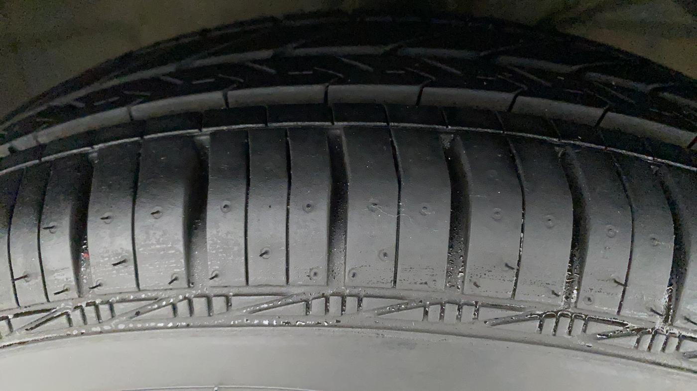 2018 Maruti Dzire VXI, Petrol, Manual, 53,297 km, Right Front Tyre Tread