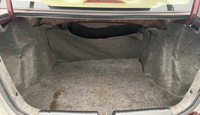 2015 Honda Amaze 1.2L I-VTEC SX, Petrol, Manual, 32,738 km, Boot Inside