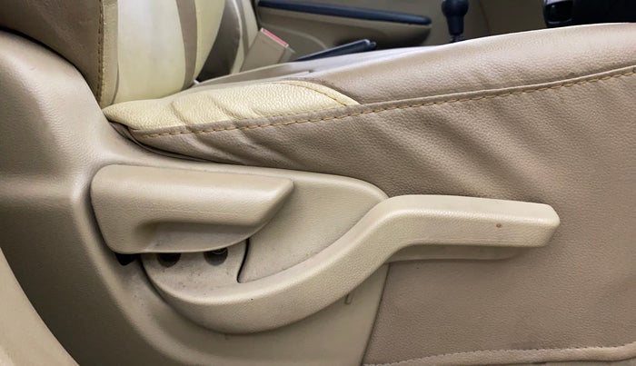 2015 Honda Amaze 1.2L I-VTEC SX, Petrol, Manual, 32,738 km, Driver Side Adjustment Panel