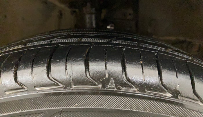 2015 Honda Amaze 1.2L I-VTEC SX, Petrol, Manual, 32,738 km, Right Front Tyre Tread