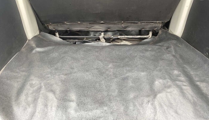 2018 Maruti Eeco 5 STR WITH A/C+HTR, Petrol, Manual, 15,054 km, Boot Inside