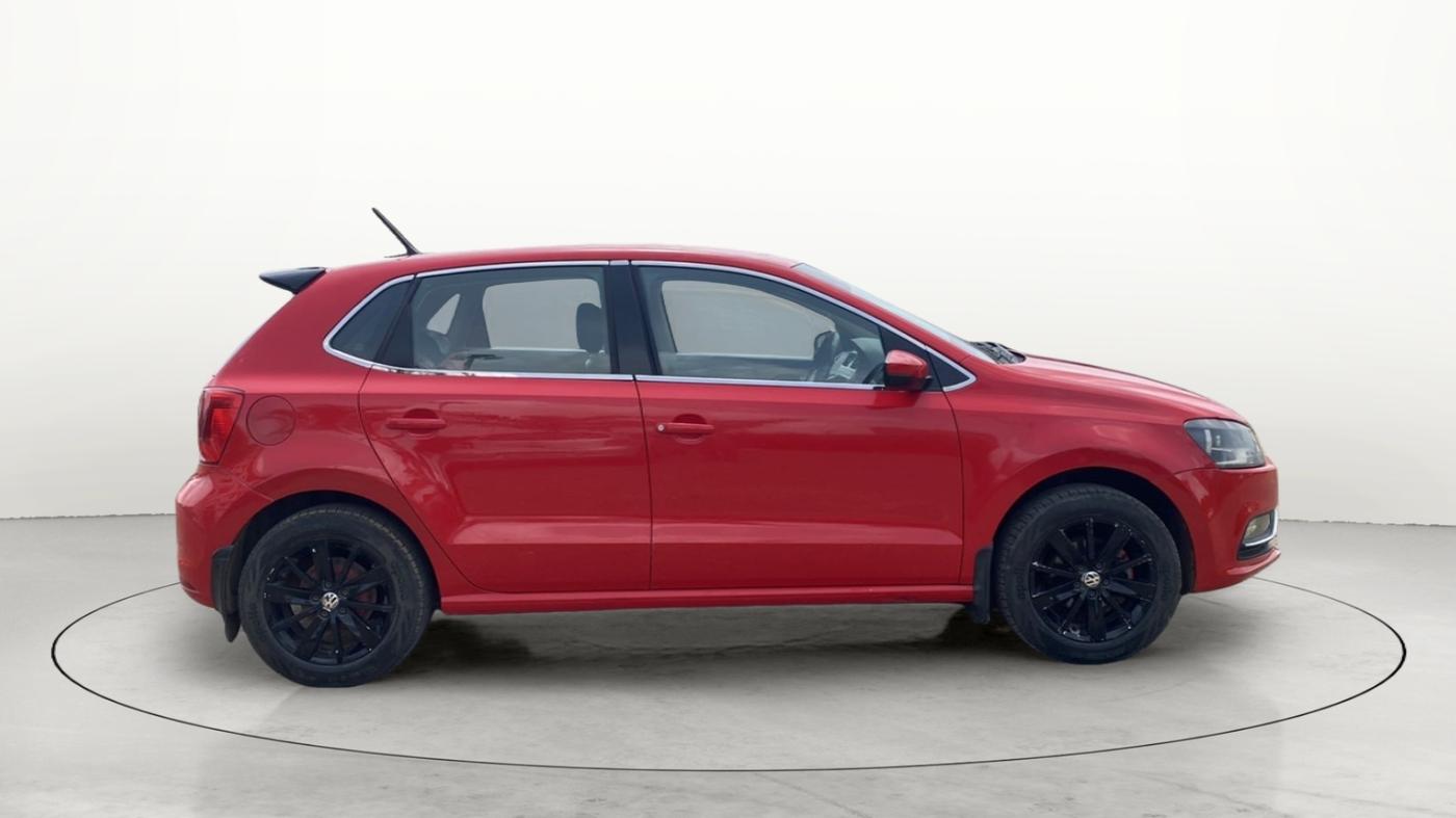 2017 Volkswagen Polo HIGHLINE1.2L, CNG, Manual, 86,965 km, Right Side View