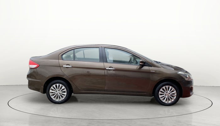 2014 Maruti Ciaz ZXI, Petrol, Manual, 1,18,295 km, Right Side View