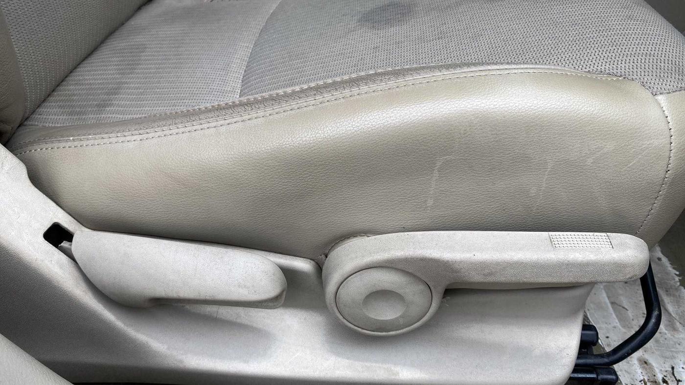 2014 Maruti Ciaz ZXI, Petrol, Manual, 1,18,295 km, Driver Side Adjustment Panel
