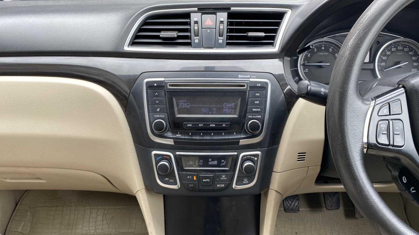 2014 Maruti Ciaz ZXI, Petrol, Manual, 1,18,295 km, Air Conditioner