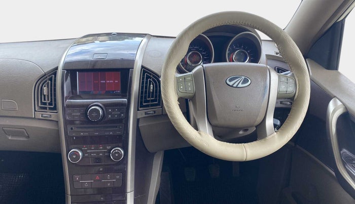 2013 Mahindra XUV500 W8, Diesel, Manual, 56,315 km, Steering Wheel Close Up
