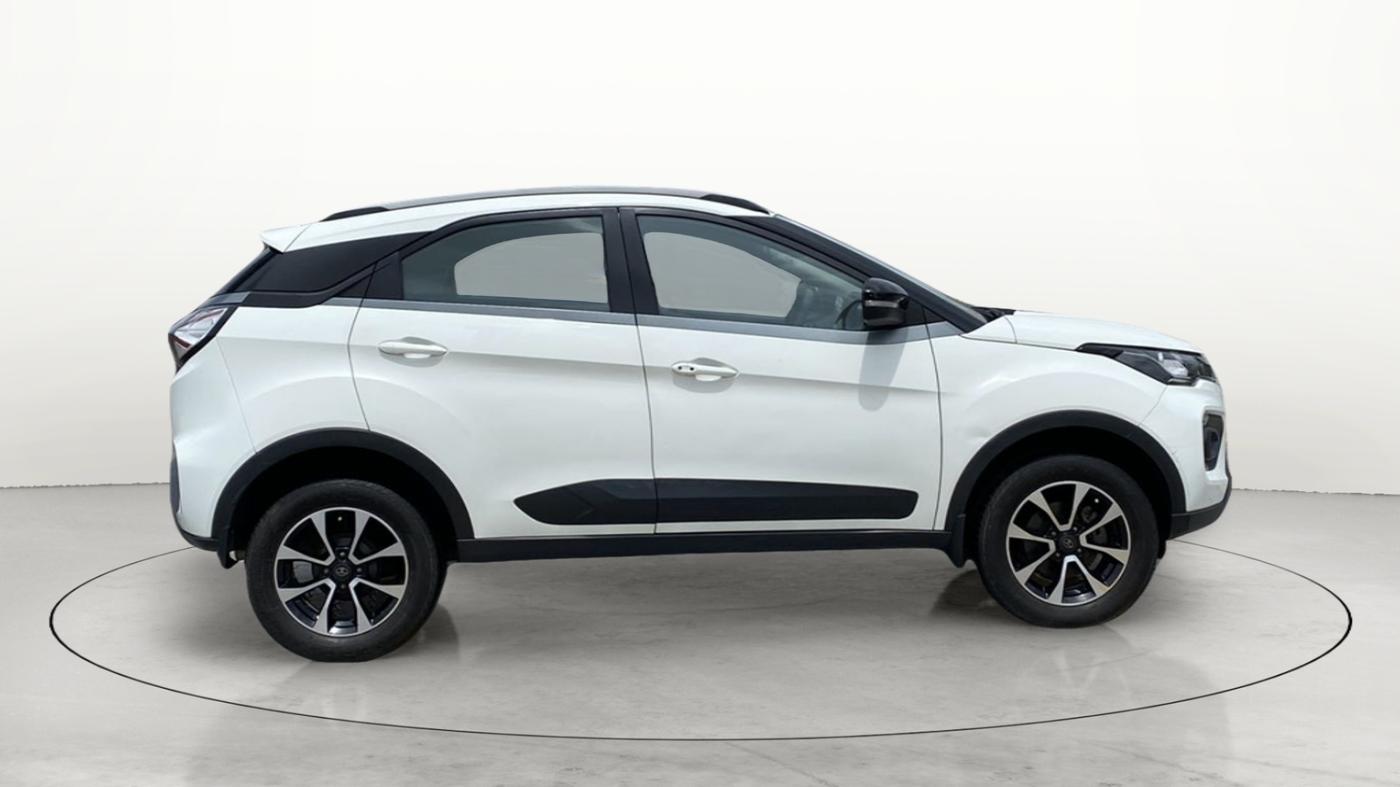 2020 Tata NEXON XZ PLUS PETROL, Petrol, Manual, 67,467 km, Right Side View