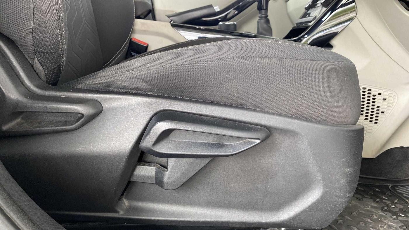 2020 Tata NEXON XZ PLUS PETROL, Petrol, Manual, 67,467 km, Driver Side Adjustment Panel