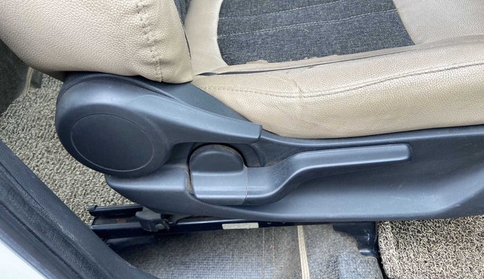 2018 Honda Amaze 1.2L I-VTEC S, Petrol, Manual, 66,693 km, Driver Side Adjustment Panel