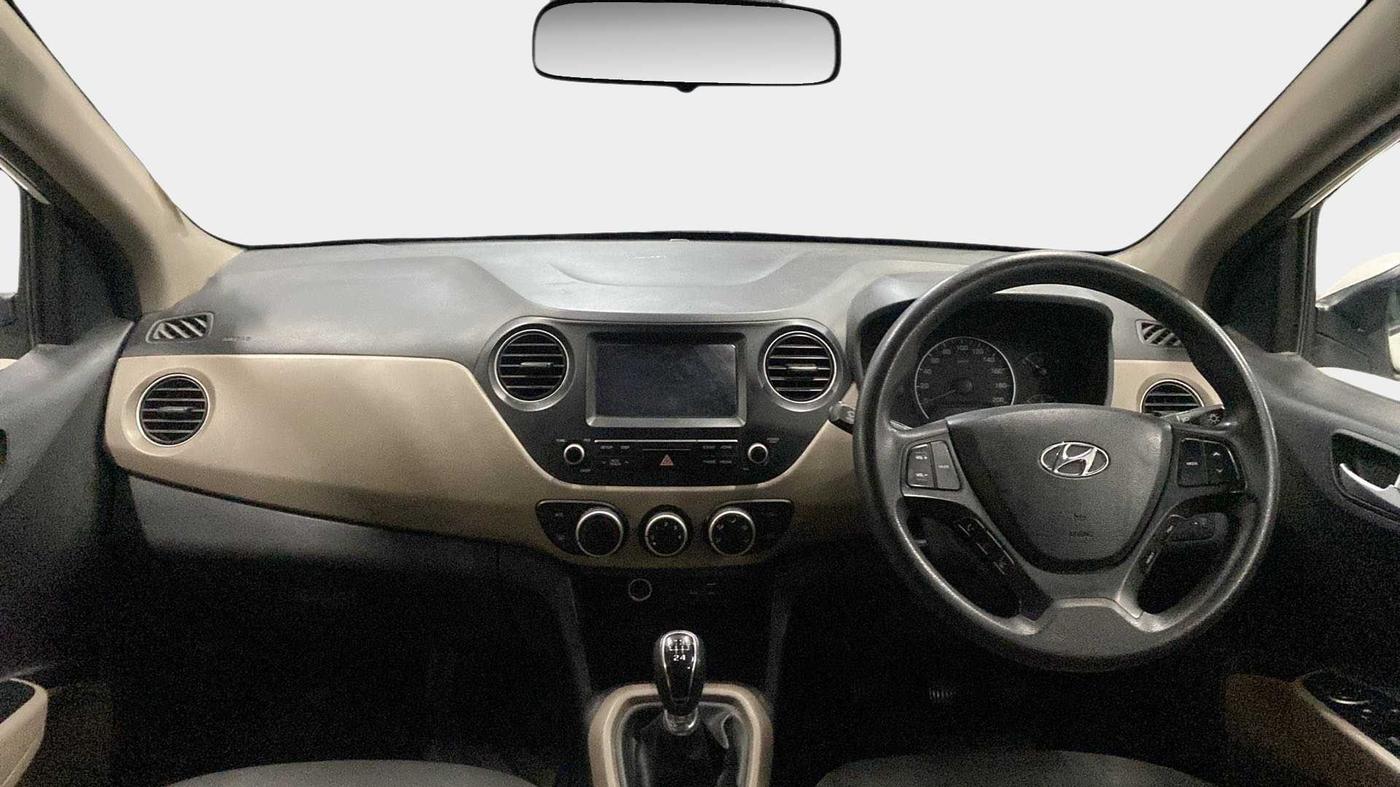 2017 Hyundai Grand i10 SPORTZ U2 1.2 CRDI, Diesel, Manual, 67,252 km, Dashboard