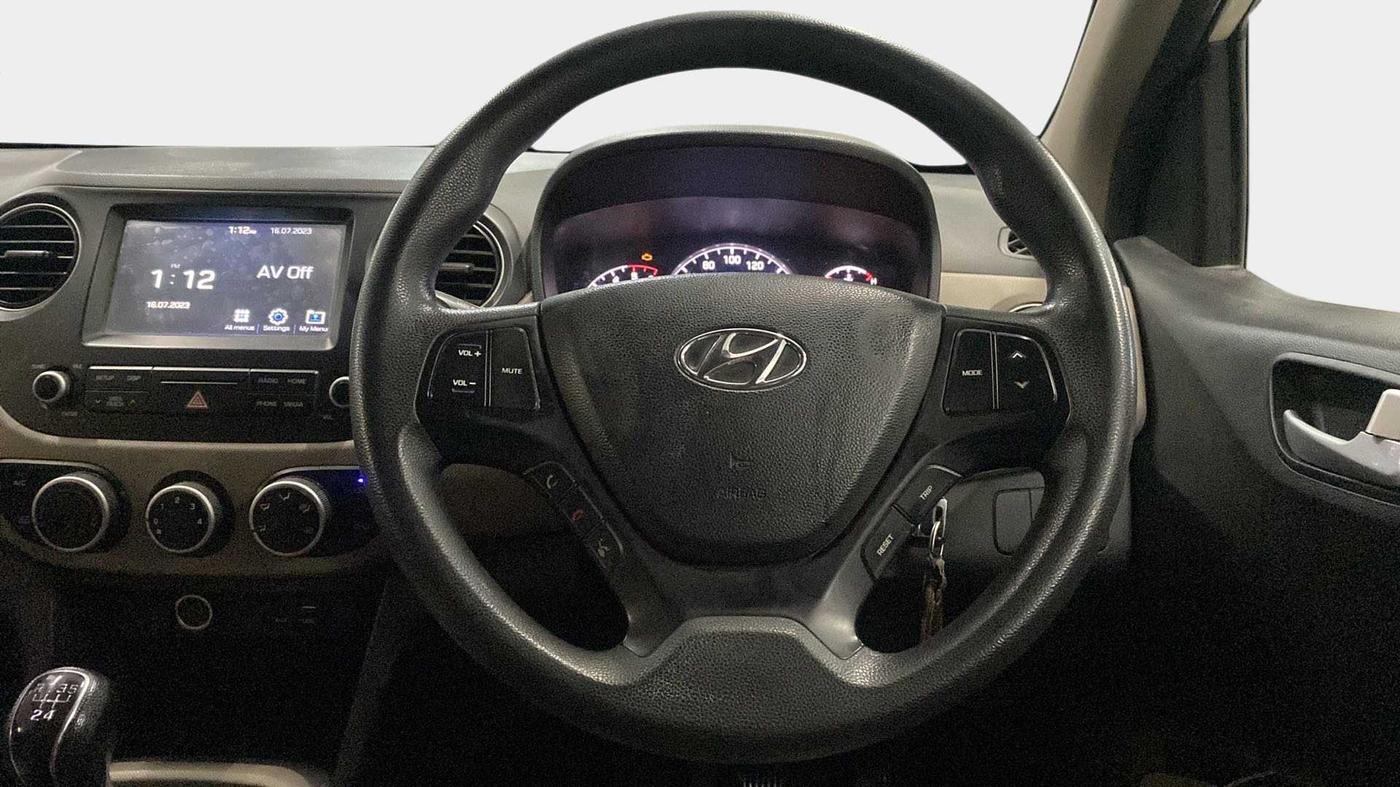2017 Hyundai Grand i10 SPORTZ U2 1.2 CRDI, Diesel, Manual, 67,252 km, Steering Wheel Close Up