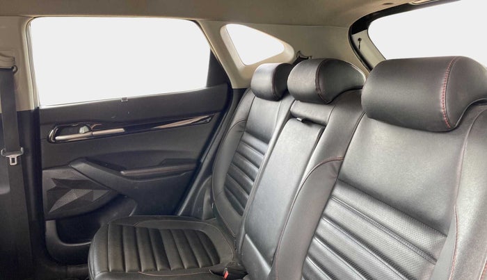 2019 KIA SELTOS GTX 1.4 PETROL, Petrol, Manual, 1,24,840 km, Right Side Rear Door Cabin
