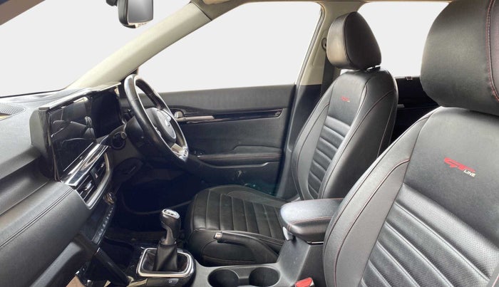 2019 KIA SELTOS GTX 1.4 PETROL, Petrol, Manual, 1,24,840 km, Right Side Front Door Cabin