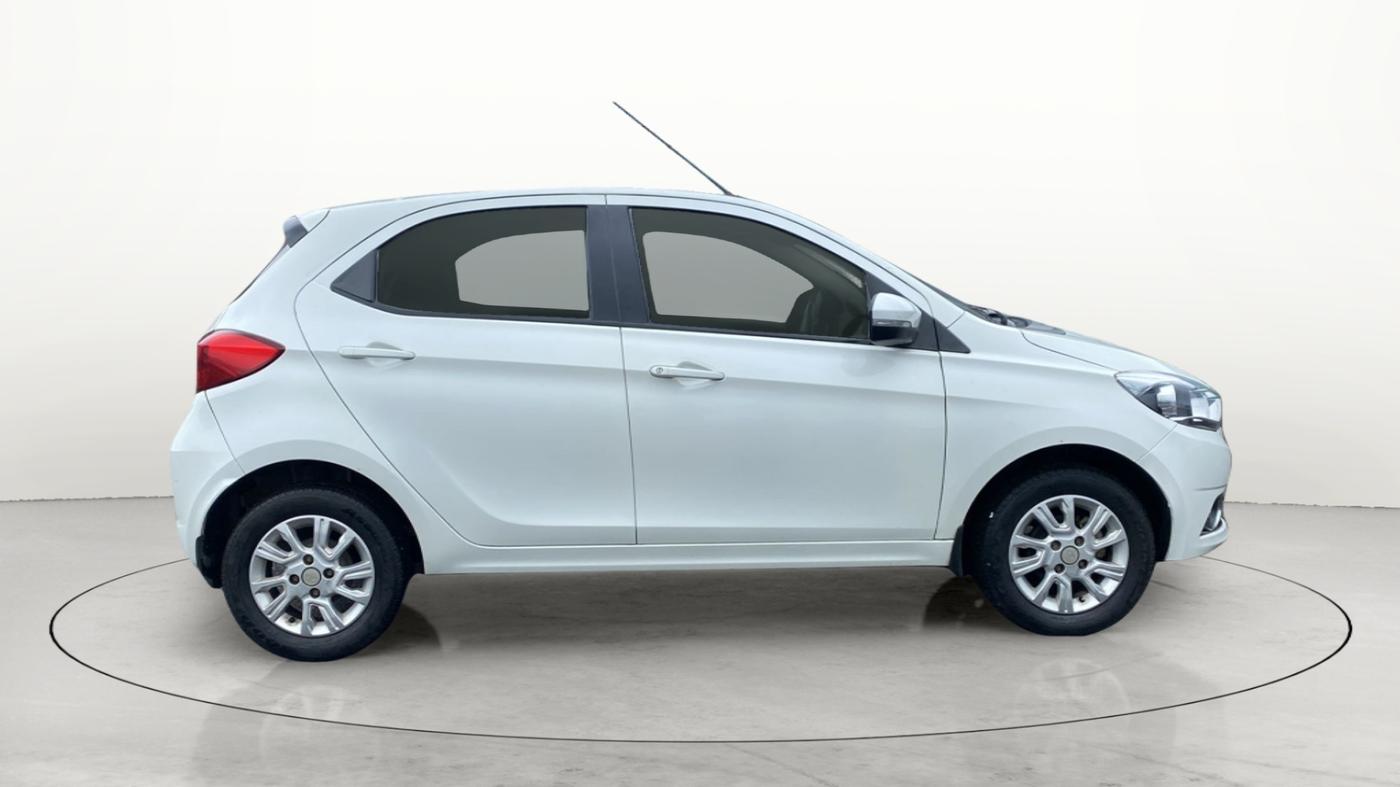 2018 Tata Tiago XZA PETROL, Petrol, Automatic, 29,515 km, Right Side View