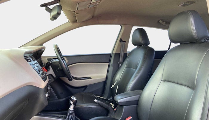 2014 Hyundai Elite i20 ASTA 1.4 CRDI, Diesel, Manual, 93,283 km, Right Side Front Door Cabin