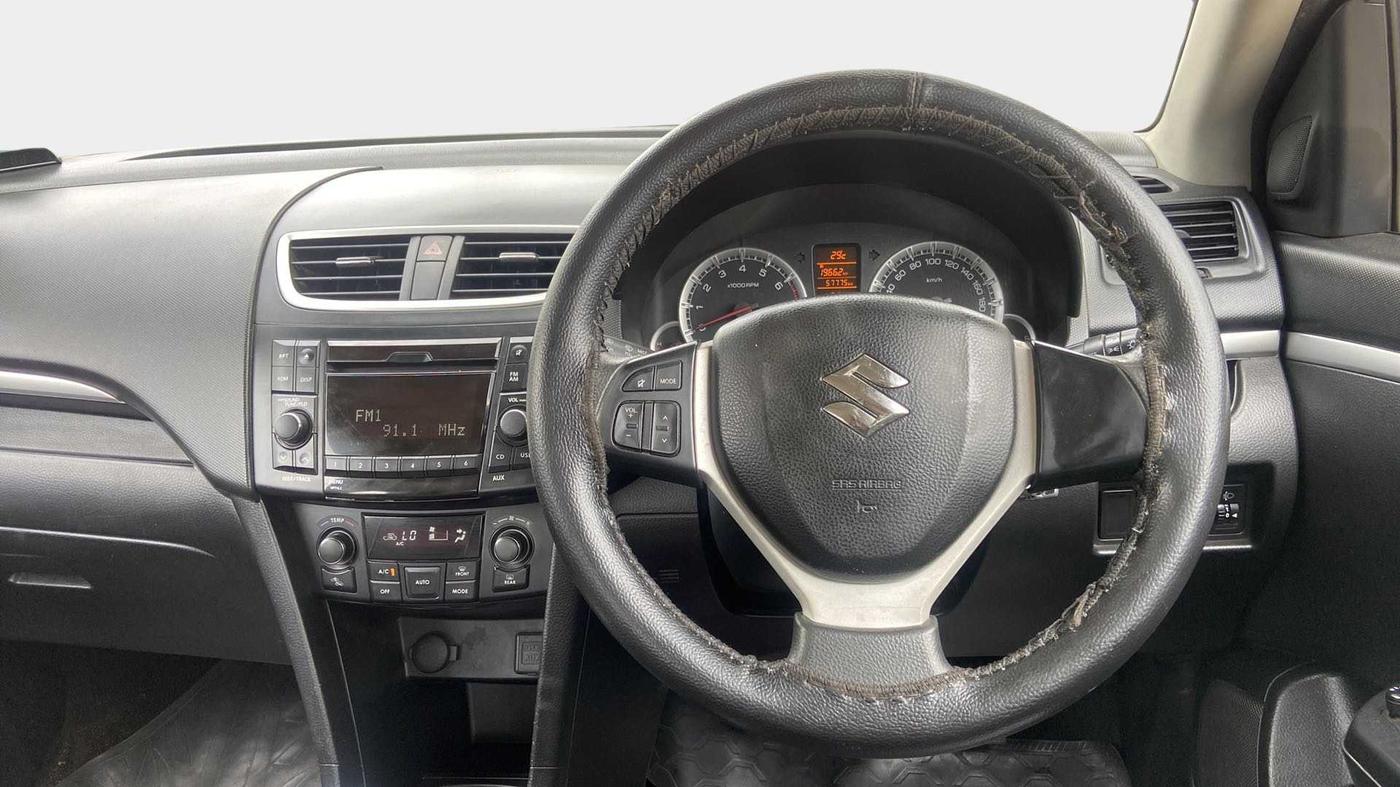 2013 Maruti Swift ZXI, Petrol, Manual, 57,770 km, Steering Wheel Close Up