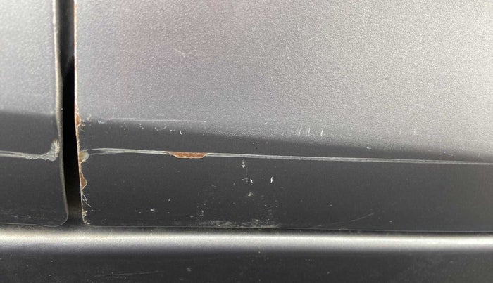 2013 Maruti Swift ZXI, Petrol, Manual, 57,770 km, Driver-side door - Slightly rusted