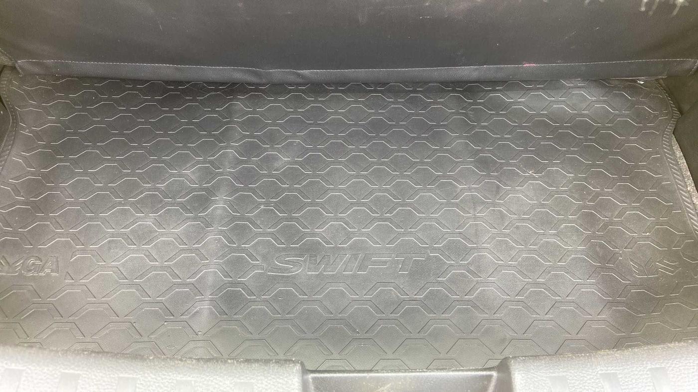 2013 Maruti Swift ZXI, Petrol, Manual, 57,770 km, Boot Inside