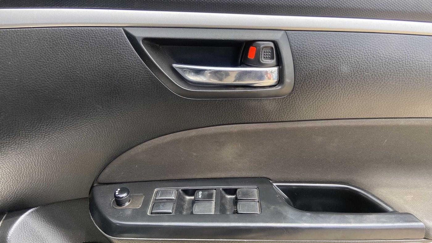 2013 Maruti Swift ZXI, Petrol, Manual, 57,770 km, Driver Side Door Panels Control