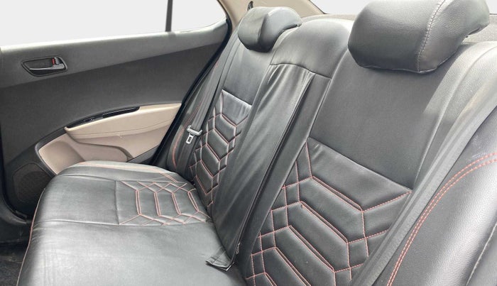 2018 Hyundai Xcent E+, Petrol, Manual, 56,674 km, Right Side Rear Door Cabin