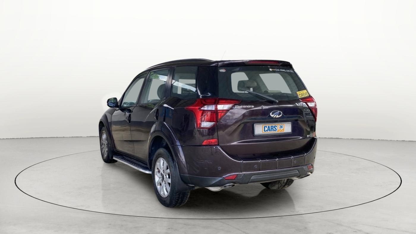 2018 Mahindra XUV500 W9, Diesel, Manual, 57,798 km, Left Back Diagonal