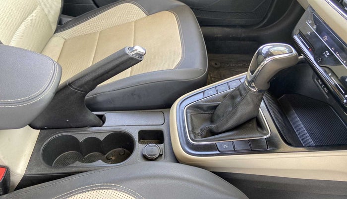 2022 Skoda SLAVIA STYLE 1.0L TSI AT, Petrol, Automatic, 19,508 km, Gear Lever