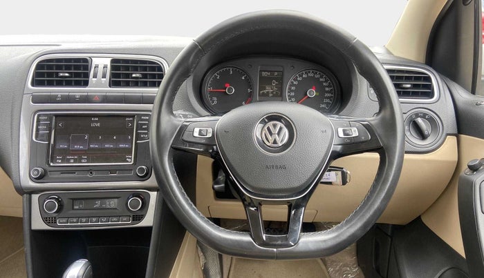 2019 Volkswagen Ameo HIGHLINE PLUS 1.5L AT 16 ALLOY, Diesel, Automatic, 36,671 km, Steering Wheel Close Up