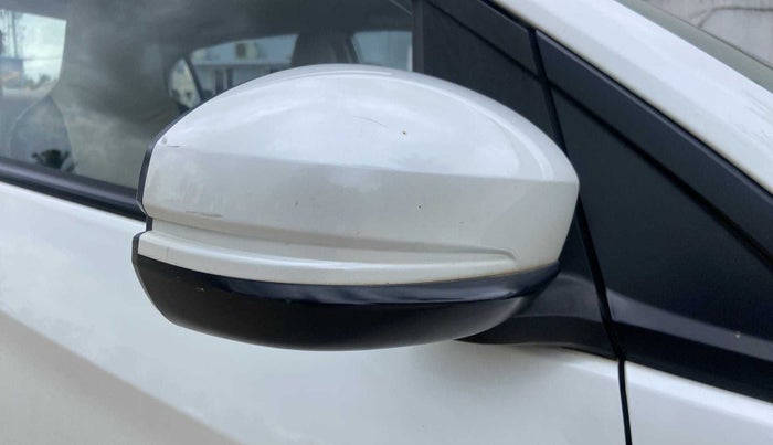 2016 Honda Amaze 1.2L I-VTEC S, Petrol, Manual, 66,851 km, Right rear-view mirror - Mirror motor not working