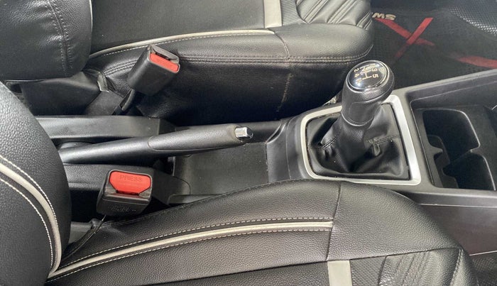 2021 Maruti Swift VXI, Petrol, Manual, 39,846 km, Gear Lever