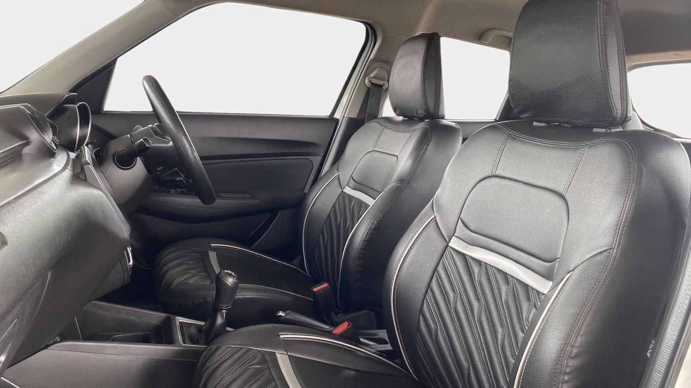 2021 Maruti Swift VXI, Petrol, Manual, 39,846 km, Right Side Front Door Cabin