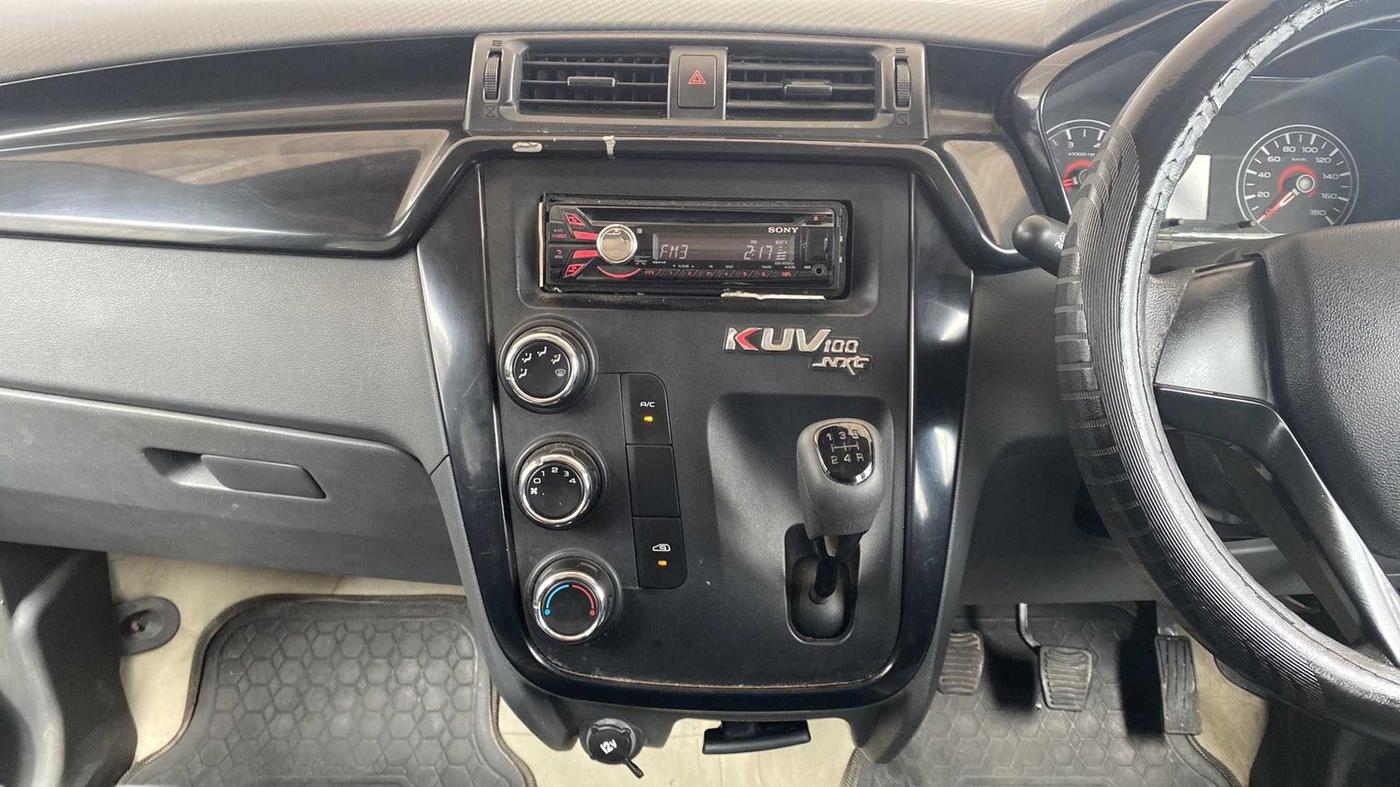 2018 Mahindra KUV 100 NXT K2 P 6 STR, Petrol, Manual, 44,721 km, Air Conditioner