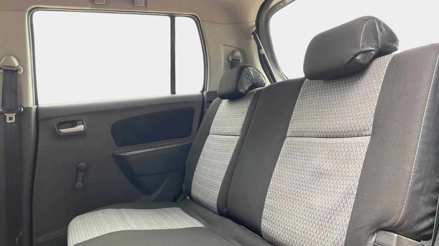 2011 Maruti Wagon R 1.0 LXI, Petrol, Manual, 25,090 km, Right Side Rear Door Cabin