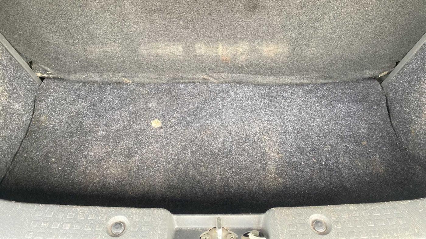 2010 Maruti Swift VDI, Diesel, Manual, 1,24,666 km, Boot Inside
