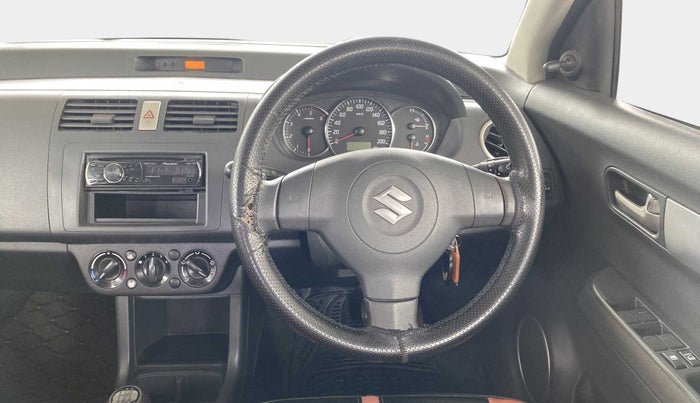 2010 Maruti Swift VDI, Diesel, Manual, 1,24,666 km, Steering Wheel Close Up