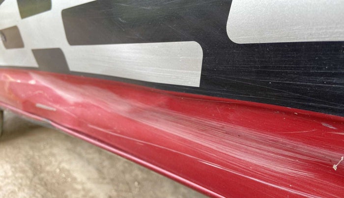 2018 Renault Kwid RXT 1.0, Petrol, Manual, 80,003 km, Front passenger door - Slightly dented