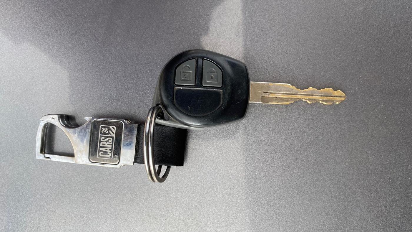 2018 Maruti Wagon R 1.0 VXI, Petrol, Manual, 73,317 km, Key Close Up